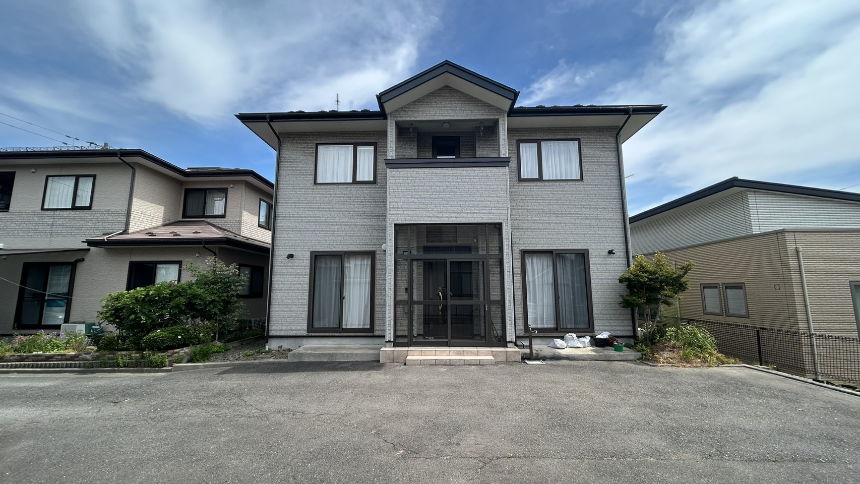 ＼西白山台 2004年築中古住宅／リフォーム歴あり × 駐車場複数台可 × 二世帯住宅☆世代を超えて住み継ぐ安心の住まい